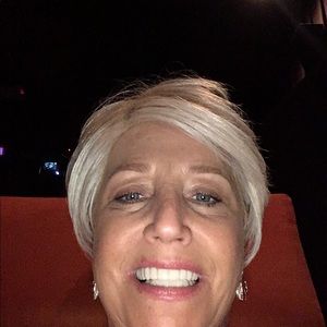 Meet your Posher, Cindy